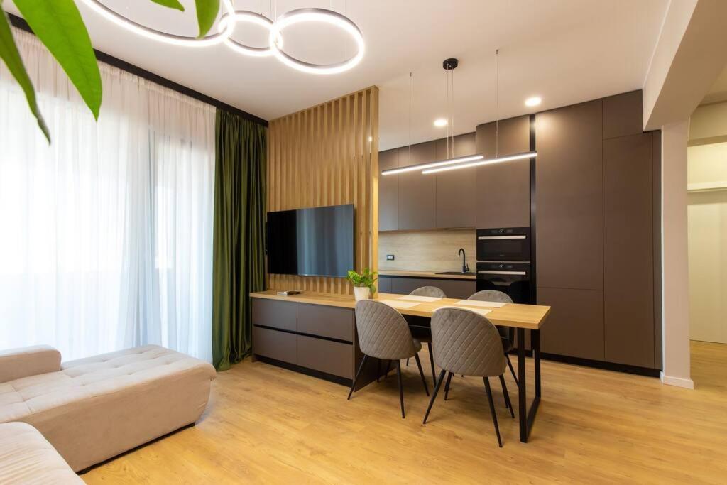 Elegant 2 Bedroom Retreat Bucureşti Ngoại thất bức ảnh